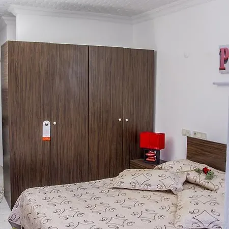 לינה וארוחת בוקר Ertek אולודניץ